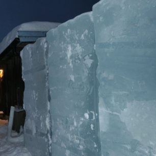 Proces výroby ledového hotelu, Finsko