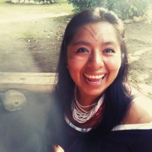 Tsáchilská dívka, Ekvádor