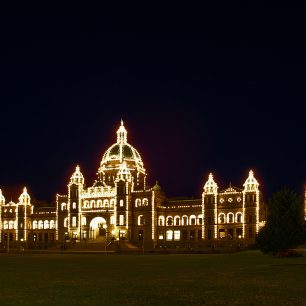Trek West Coast Trail při západním pobřeží kanadského ostrova Vancouver bývá označován mnoha superlativy, Kanada