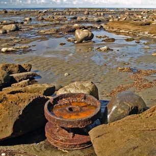 Těžký batoh v kombinaci s bahnem, kluzkými žebříky a brody tohle dokáže nepřipraveným rázem změnit nádherný trek v nejhorší životní zážitek, Kanada