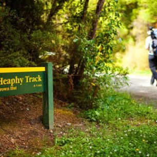 Začátek Great Walks –Heaphy, Nový Zéland