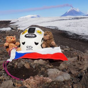 Ključevský vulkán je s výškou 4750 m nejvyšší činnou sopkou Euroasie, Kamčatka, Rusko