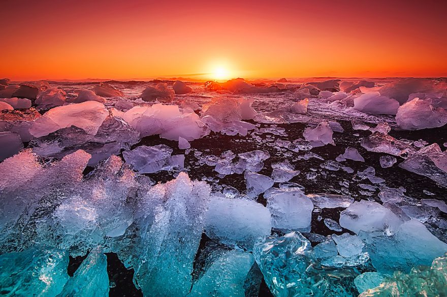 Zimní západ slunce na Islandu, zdroj: pixabay