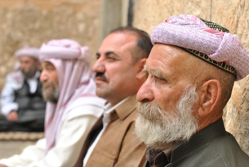 Jezídi jsou malá etno-náboženská skupina, která žije na severu Iráku, Irák