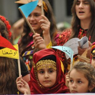 Na Ninivských pláních existuje několik vesnic, jejichž obyvatelé se označuji za Asyřany, Irák