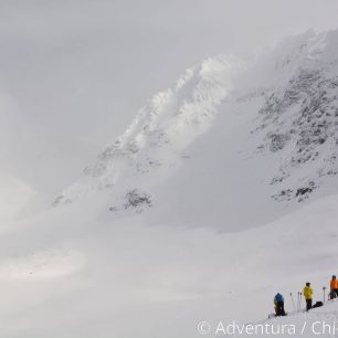 Odpočinek před výstupem do sedla pod majestátní Kebnekaise, Švédsko