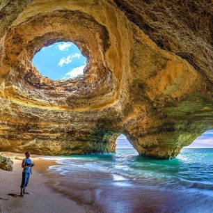 Algarve, Benagil, Portugalsko
