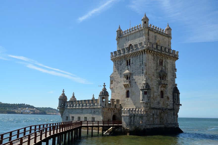 Věž Belém z roku 1521 postavená ve stylu maurské gotiky, Lisabon, Portugalsko
