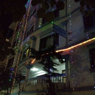 Svátečně vyzdobená ulice v Kathmandu, , Nepál