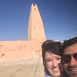 Omar Jamaein cestuje po celém světě.