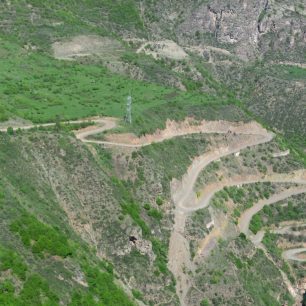Klikatící se horská úpatí a vrcholy, Arménie