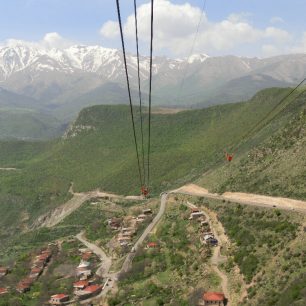Výhled z lanovky, Arménie