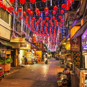 Světla velkoměsta, Asie