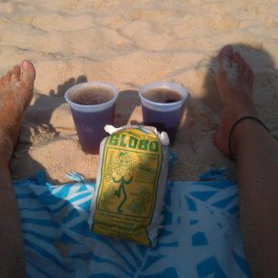 Sladkosti na pláži - Biscoito globo s vychlazeným maté, Brazílie