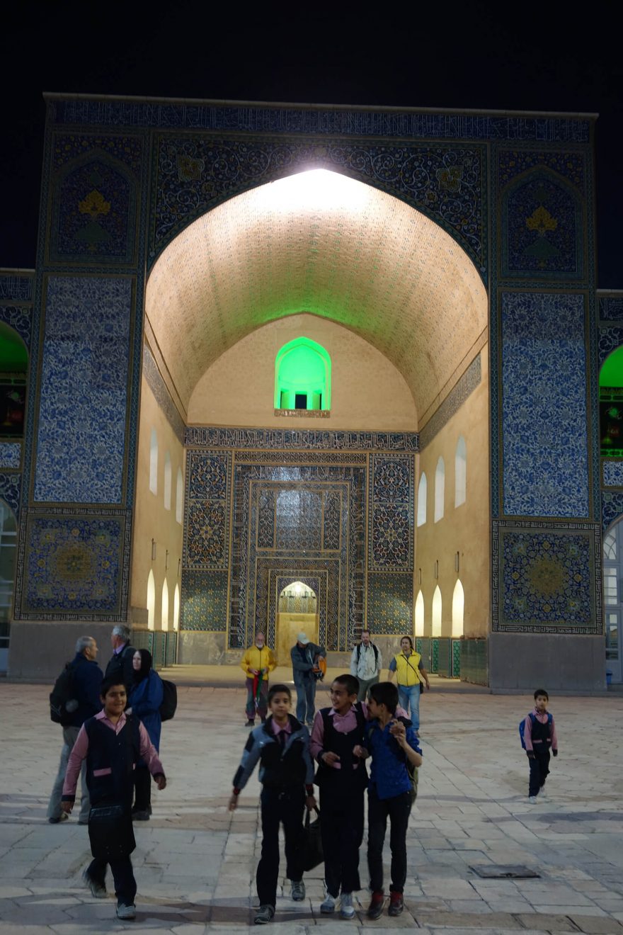 Večerní život, Jazd