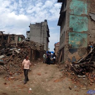 V Nepálu pomáhal i Člověk v tísni 