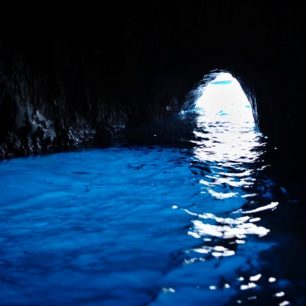 Grotta Azzurra, ostrov Capri, Itálie