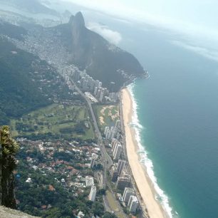 Výhled na sever z vrcholu Pedra da Gávea