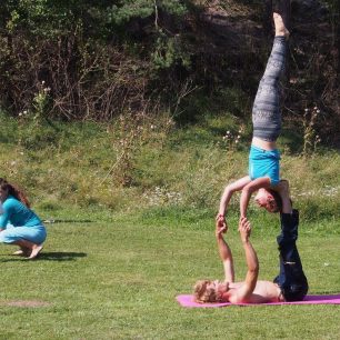workshop akrojogy, festival Slkno na skalách.