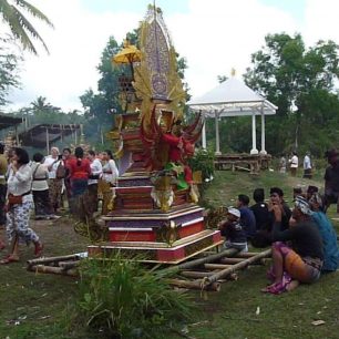 Víra je tu důležitá, Bali, Indonésie