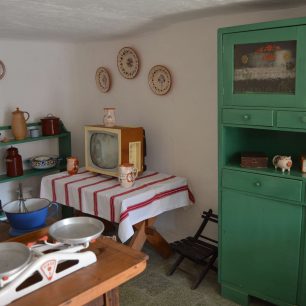 Poslední obyvatelé zde žily až do konce 80. let minulého století, Slovensko