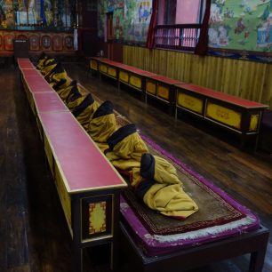 Náboženství tvoří značnou část života místních, Darjeeling, Indie