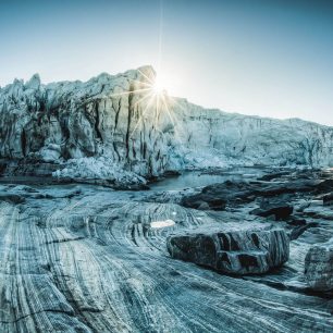 Grónsko: A hned další rok na to na svérázný trek k největšímu ledovci světa.