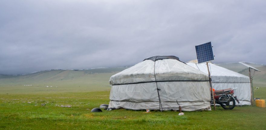 U jurty nesmí chybět solární panel, Mongolsko