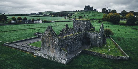 Do Irska za nejstaršími kamennými stavbami světa