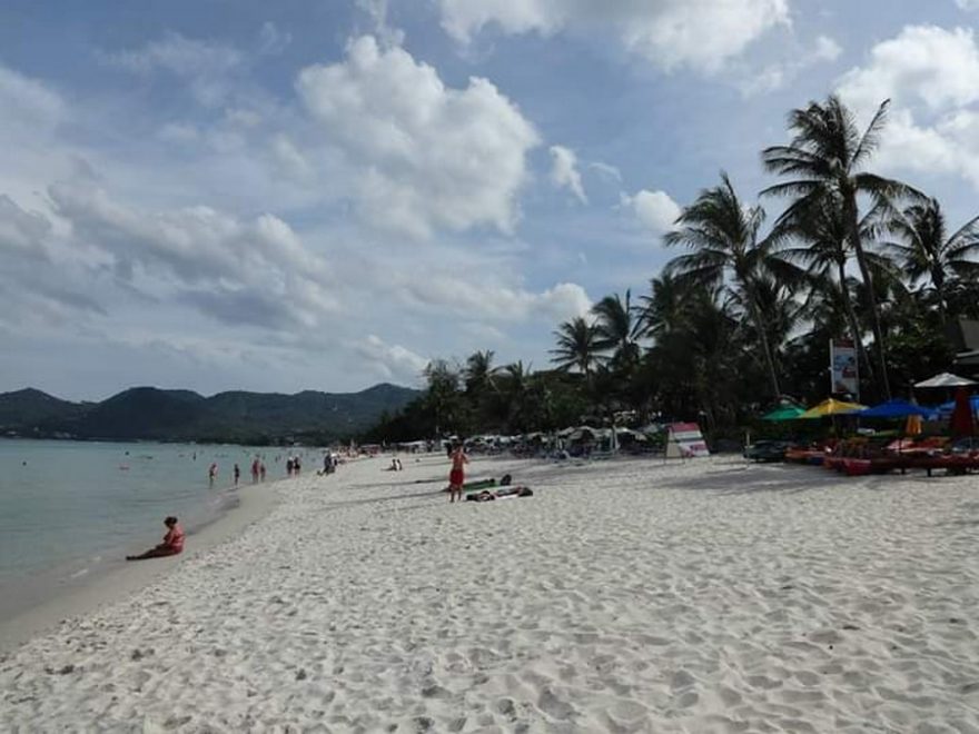 Údajně nejkrásnější pláž na Koh Samui - Chaweng Beach