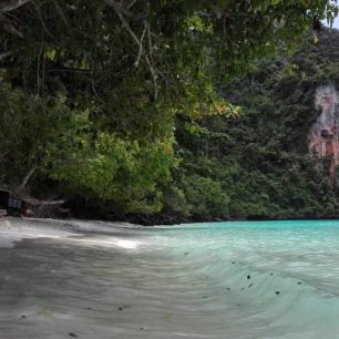 Koh Phi Phi Don - Monkey Beach
