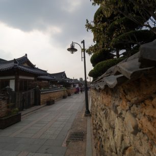 Uličky mezi starobylými domy, Čondžu, Jižní Korea / F: Dominik Franěk