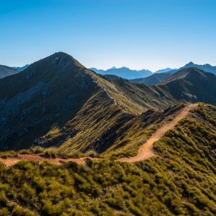 Kepler Track mezi Mt Luxmore a Iris Burn