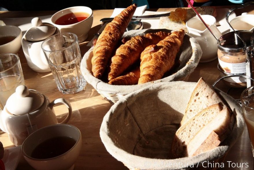 Snídaně na Montmartru, Francie