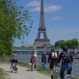 Cyklostezkou podél Seiny, Francie