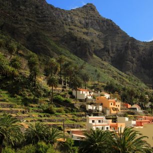 Terasová políčka ve vesničce Chelé, Gran Val Rey, Gomora