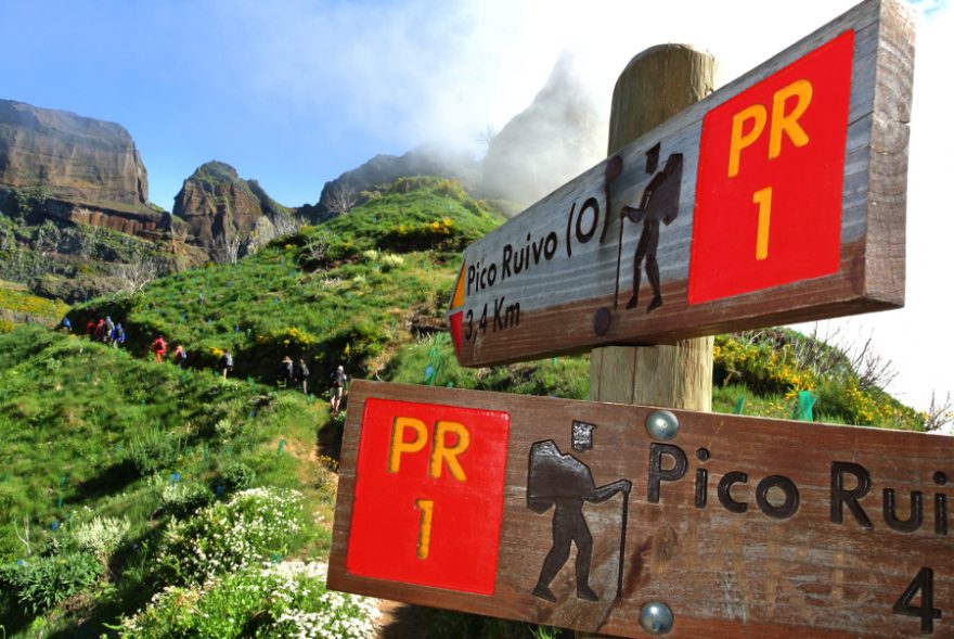 Výstup na Pico Ruivo je nejkrásnějším vysokohorským místním trekem