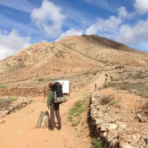 Pod posvátnou horou Tindaya