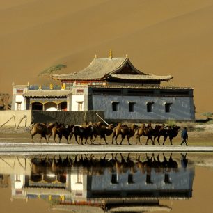 Gobi - Klášter Badain Jaran