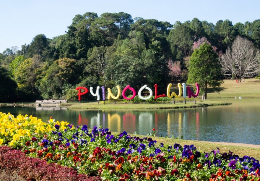 Vstup do botanické zahrady Kandawgyi, Pyin Oo Lwin, Myanmar