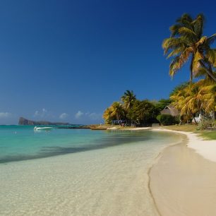 Zvolit můžete kombinovaný zájezd a při svém pobytu na Mauriciu navštívit i nedaleký Réunion