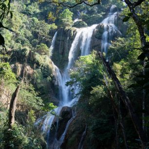 Vodopád Dat Taw Gyaint, Anisakan, Myanmar