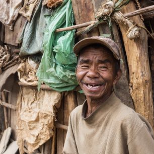 „Budu teď mít oddělenou kuchyň a ložnici.” Říká šťastný Bhakta