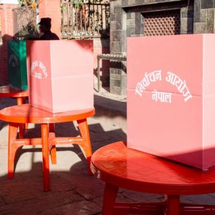 Urny mohou mít mnoho podob, Káthmándú, Nepál