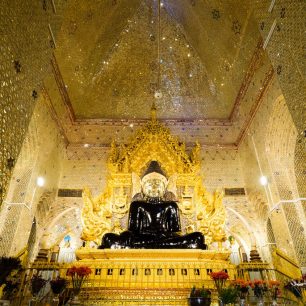 O zlato opravdu není nouze, Mawlamyine, Myanmar