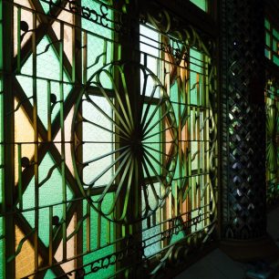 Mozaiková výzdoba chrámu Mahamuni Paya, Mawlamyine, Myanmar