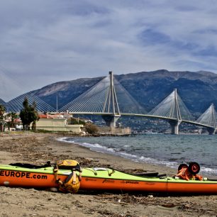 ... a s šestimetrovou lodí jsem byl okamžitě středem pozornosti / F: archiv Jiřího Olivy