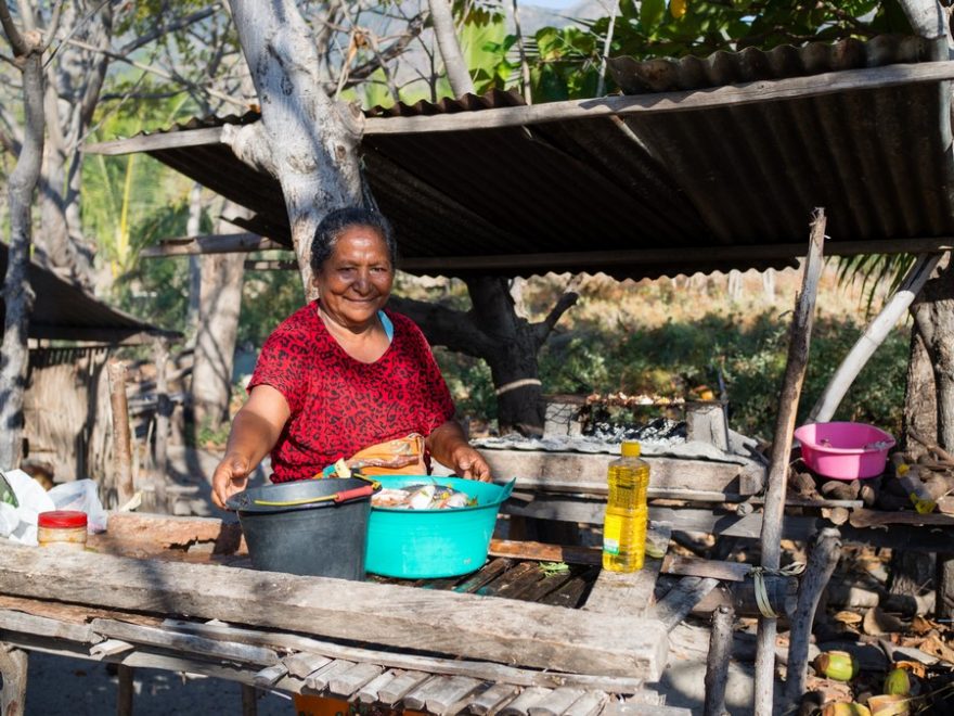 K obědu si dejte jedině čerstvou rybu s rýží…, Atauro, Timor Leste