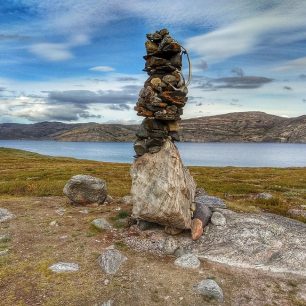 Mužík u jezera Tasersuaq