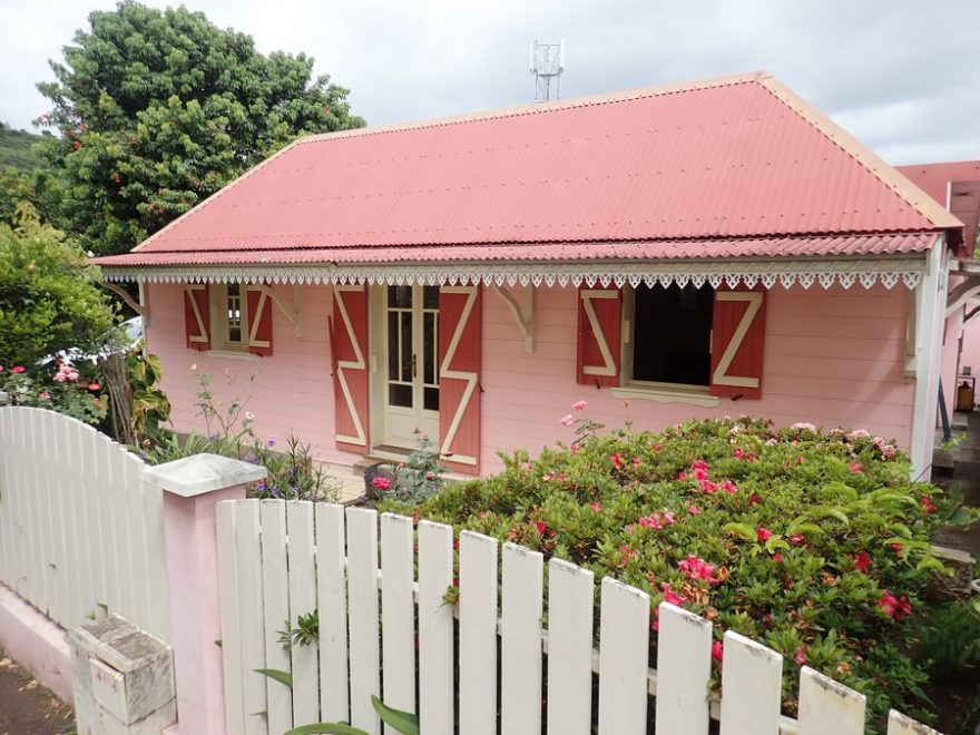 Typická místní architektura